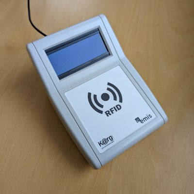 emis.stempeluhr v1 (beige) emis.stempeluhr v1 (beige)